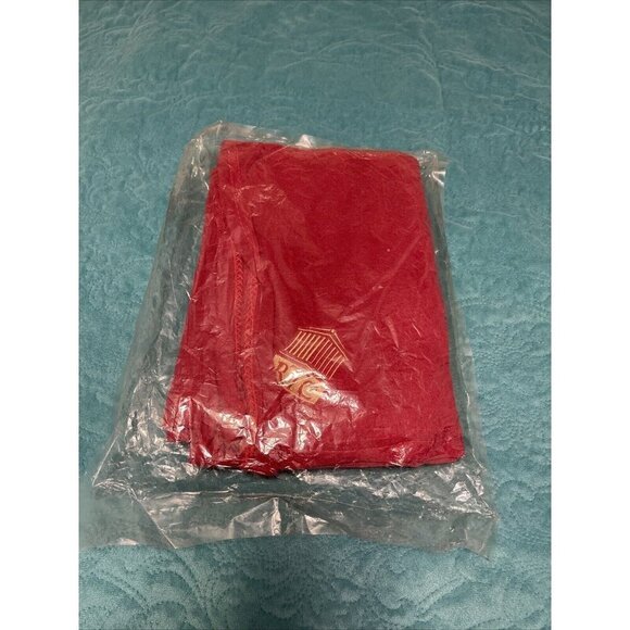 Brick‎ Red  Stadium Throw Emblem RTC In Gold Unopened. No Size Information. - Picture 1 of 7